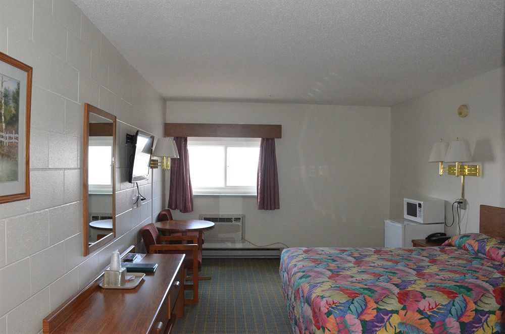 Dakota Hotel 2*